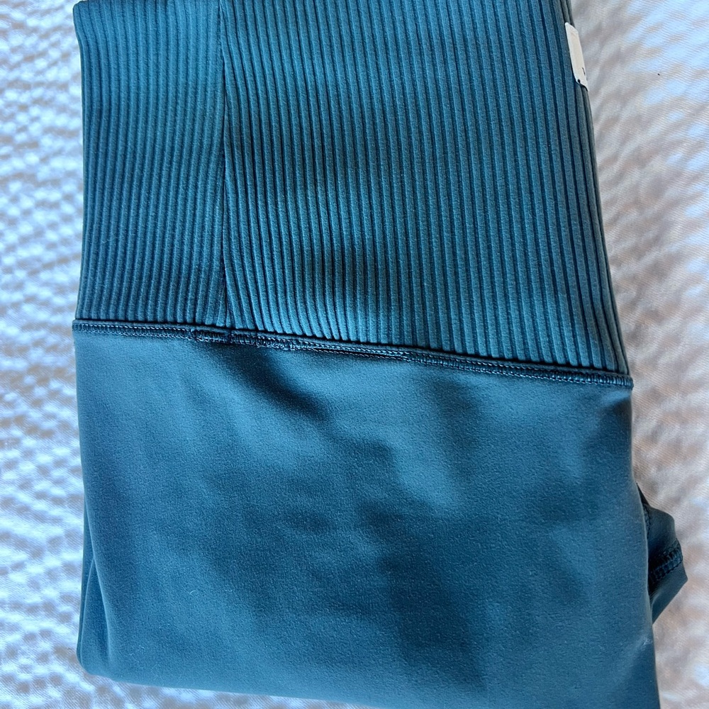 Vuori ribbed waist leggings sz small NWOT Blue/Green sea color - Picture 11 of 12